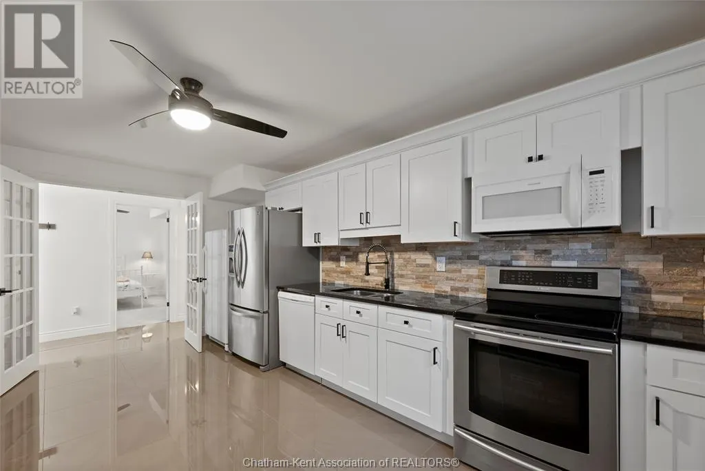 31 PEACHTREE LANE