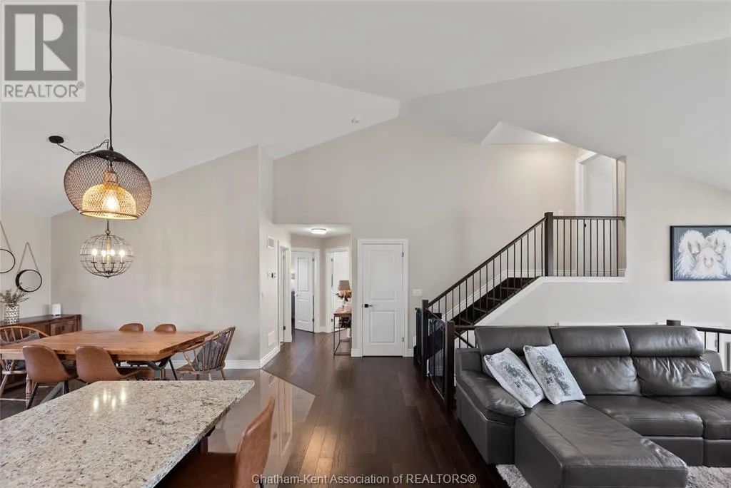 31 PEACHTREE LANE