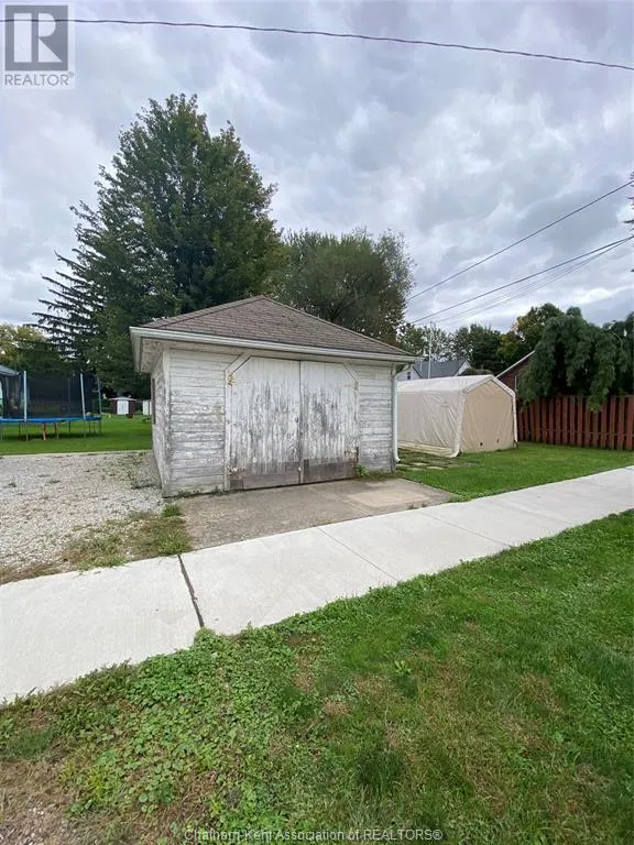 299 Victoria AVENUE