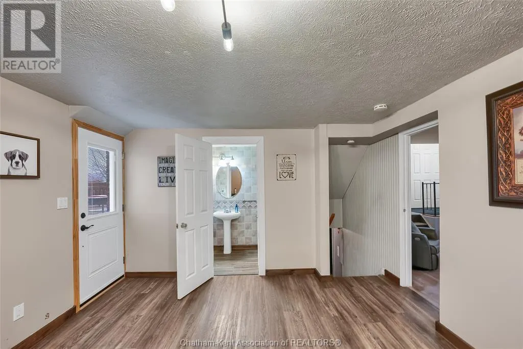 12 DONALDA DRIVE