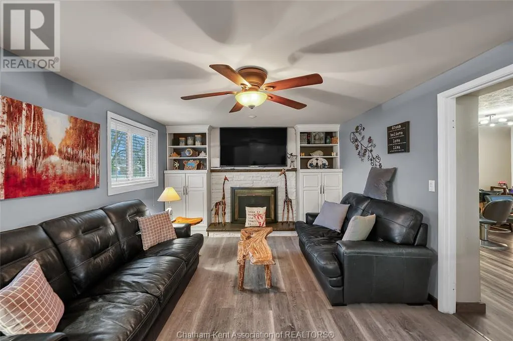 12 DONALDA DRIVE