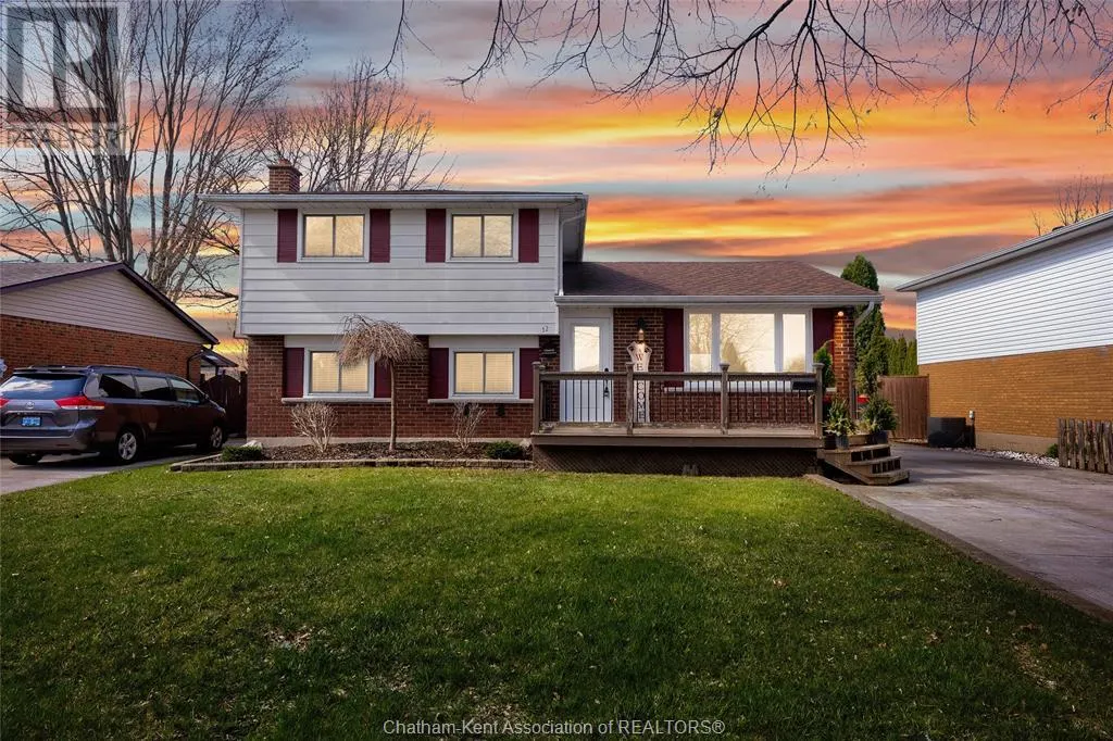 12 DONALDA DRIVE