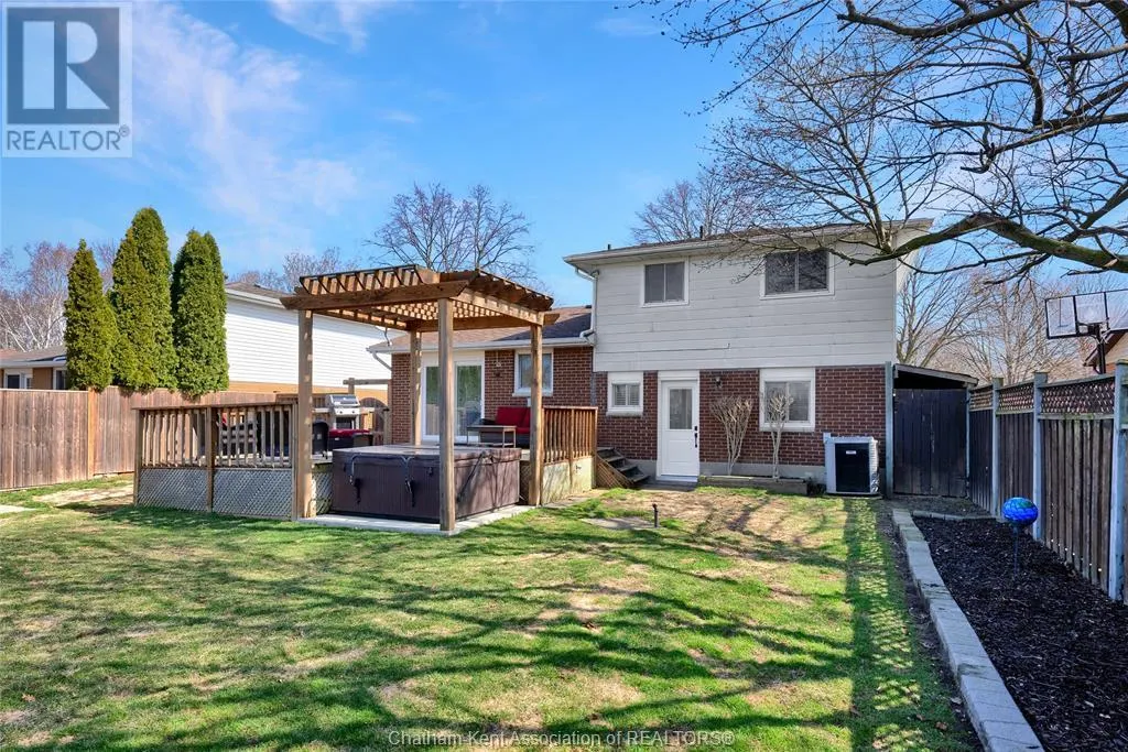 12 DONALDA DRIVE