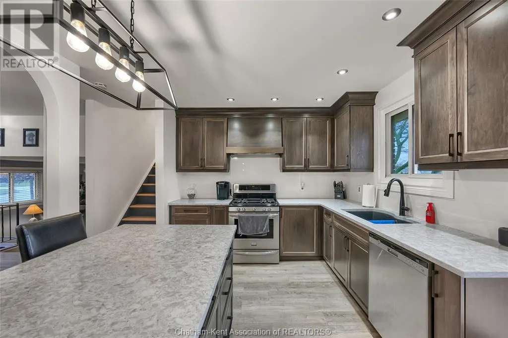 12 DONALDA DRIVE