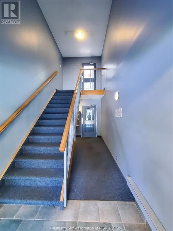 12 Montgomery DRIVE Unit# B106