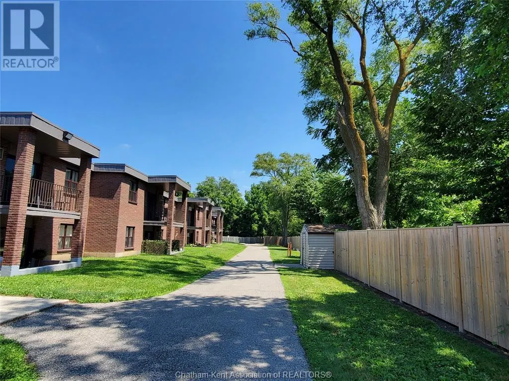 12 Montgomery DRIVE Unit# B106