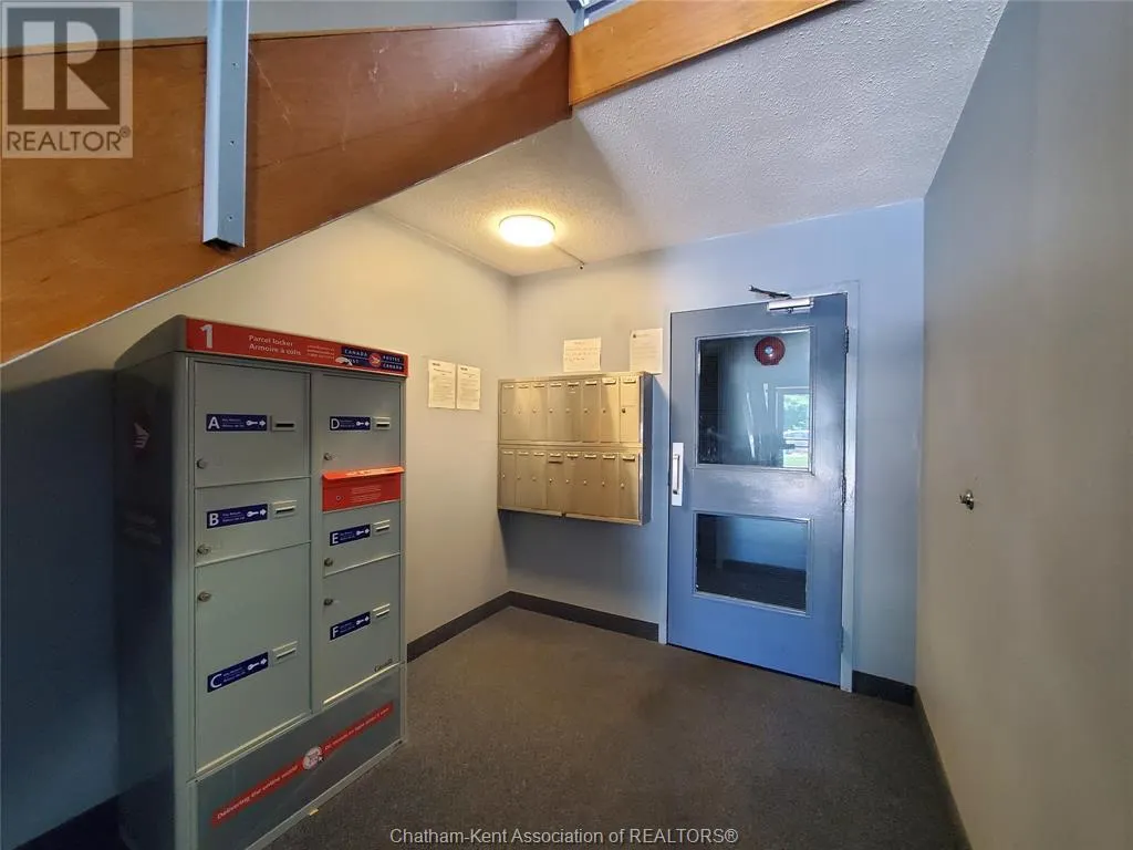 12 Montgomery DRIVE Unit# B106