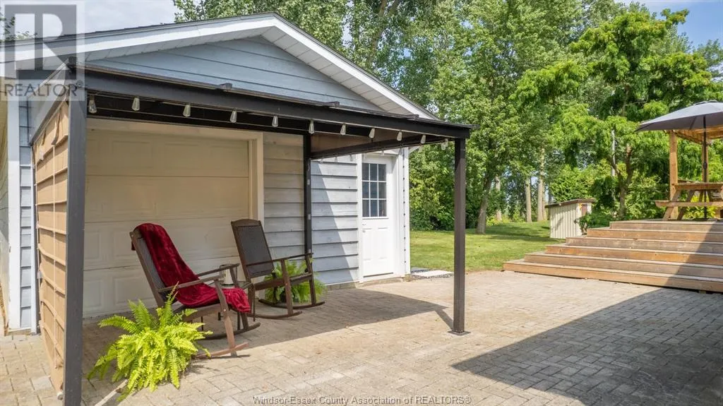 472 LAKEWOOD DRIVE
