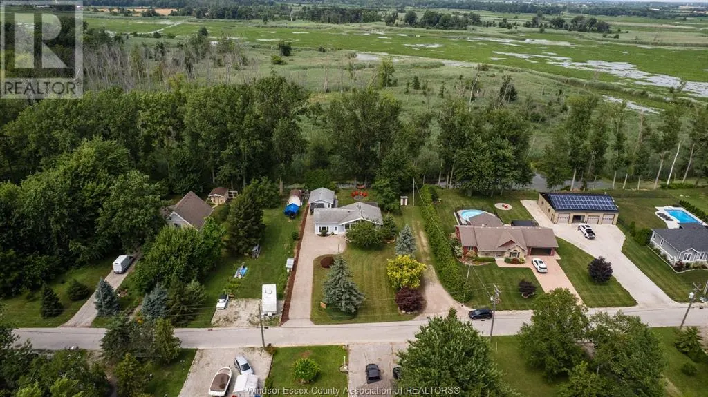 472 LAKEWOOD DRIVE