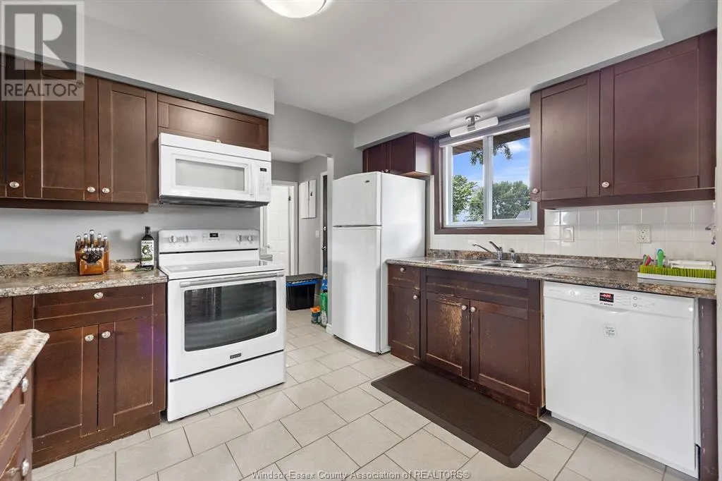399 ST. PETER STREET