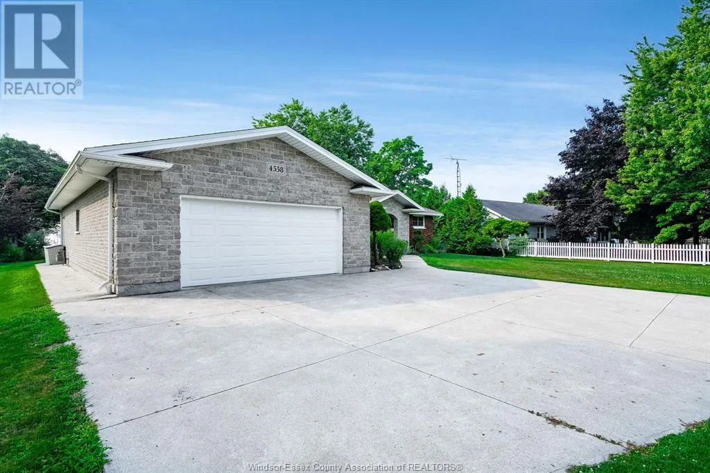 4558 TALBOT TRAIL