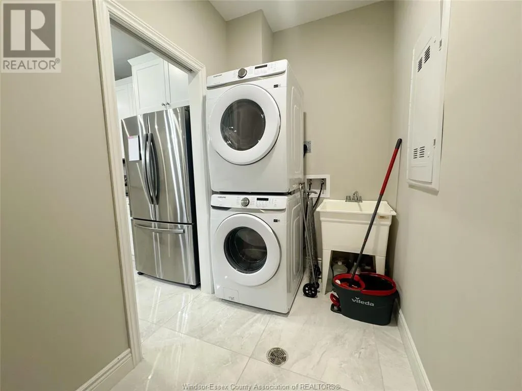 1888 WESTVIEW Unit# 313