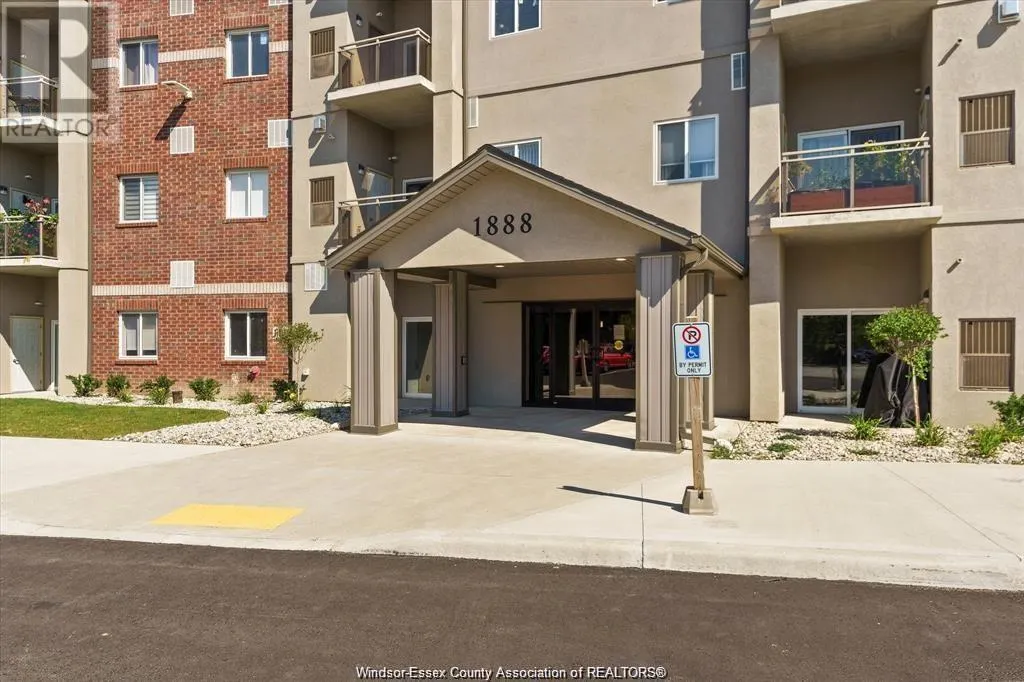 1888 WESTVIEW Unit# 313