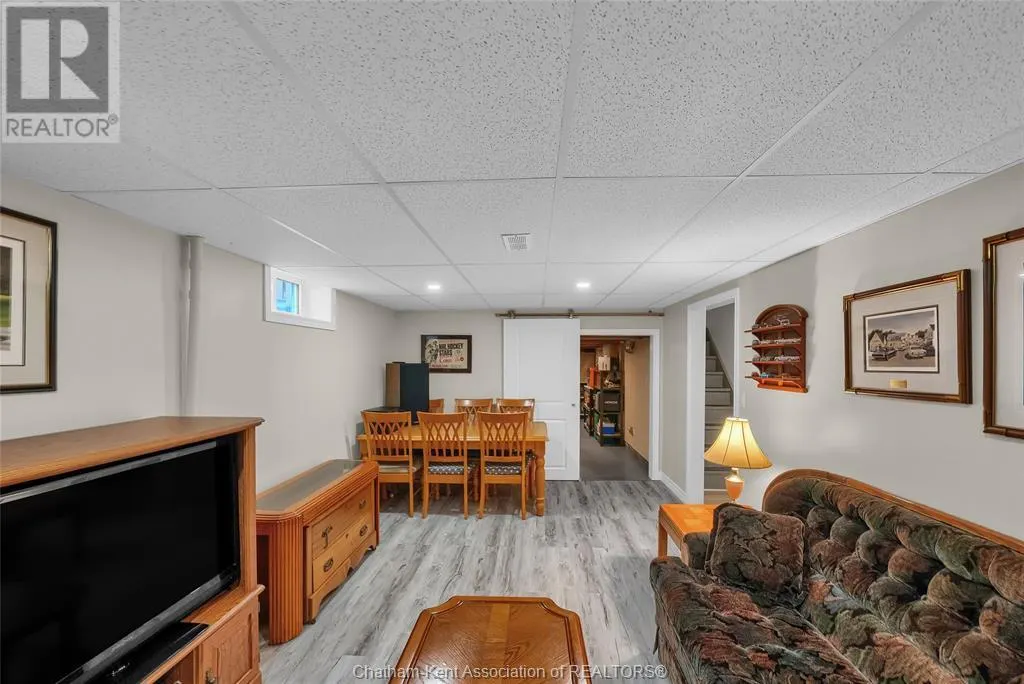 110 GLENGARRY CRESCENT