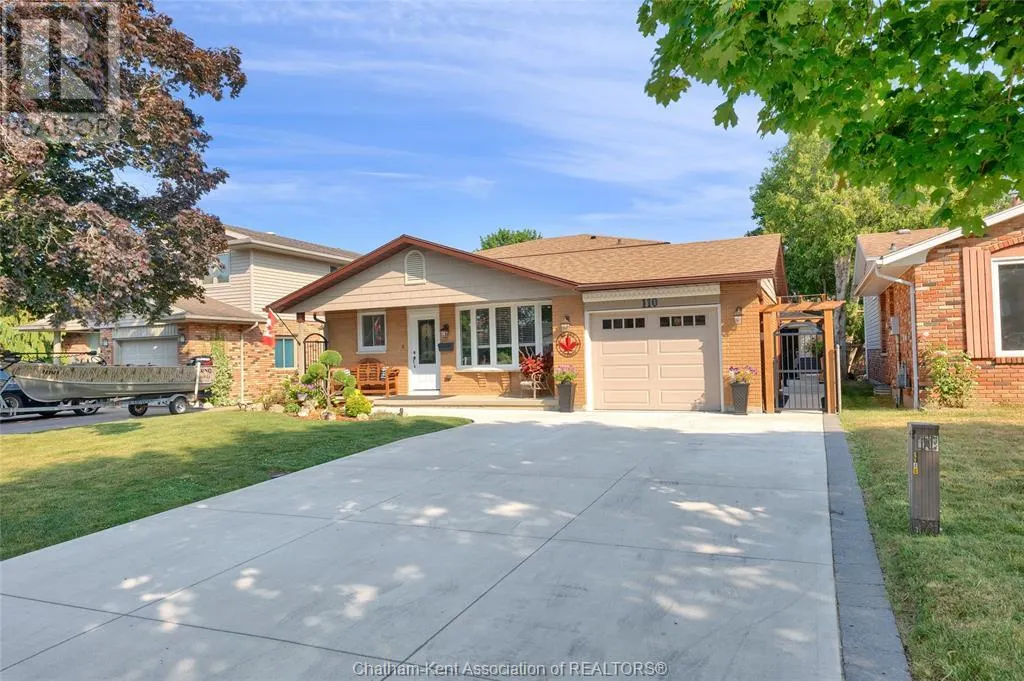 110 GLENGARRY CRESCENT