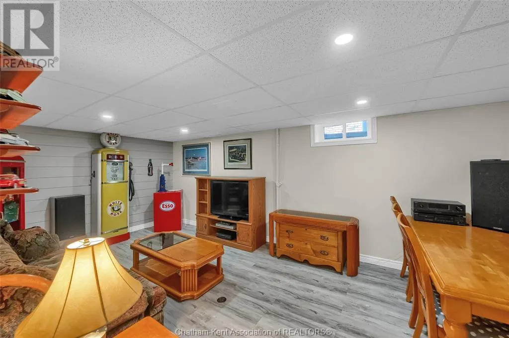 110 GLENGARRY CRESCENT