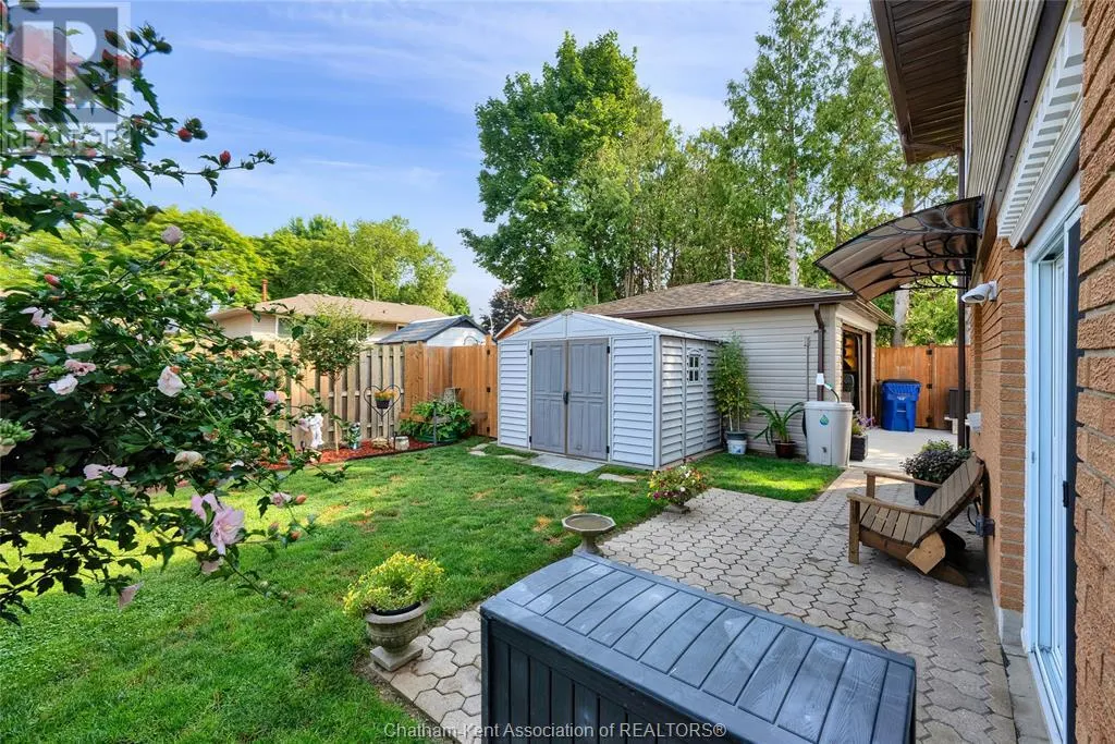 110 GLENGARRY CRESCENT