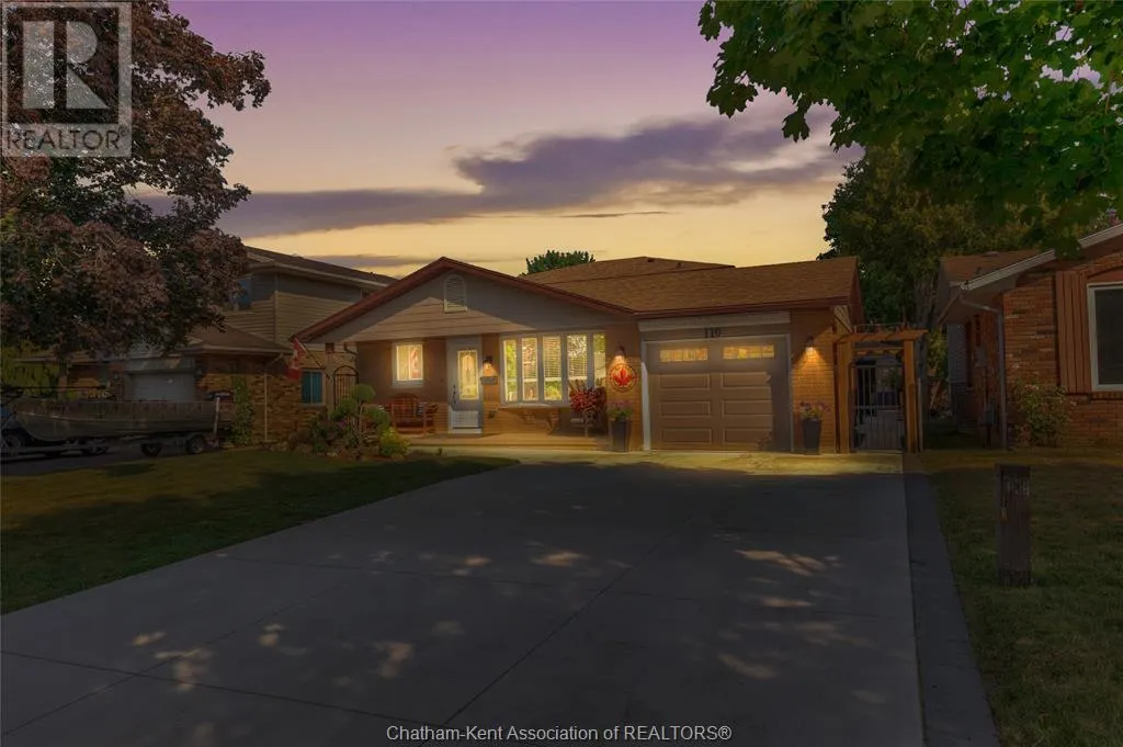 110 GLENGARRY CRESCENT