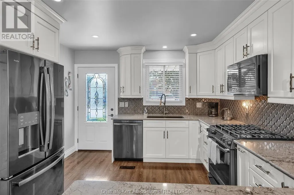 110 GLENGARRY CRESCENT