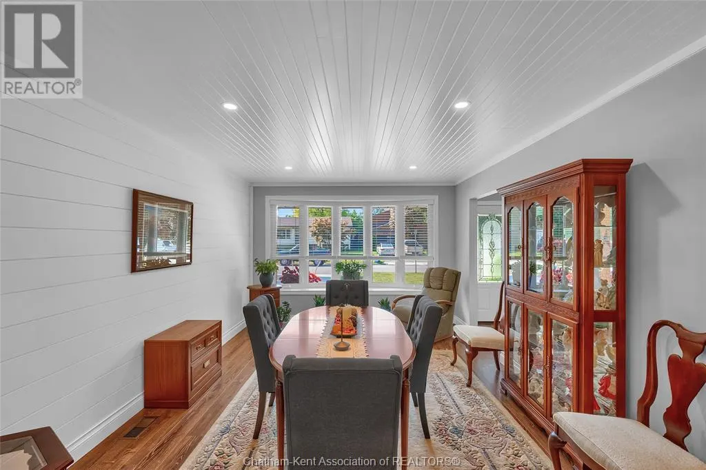 110 GLENGARRY CRESCENT