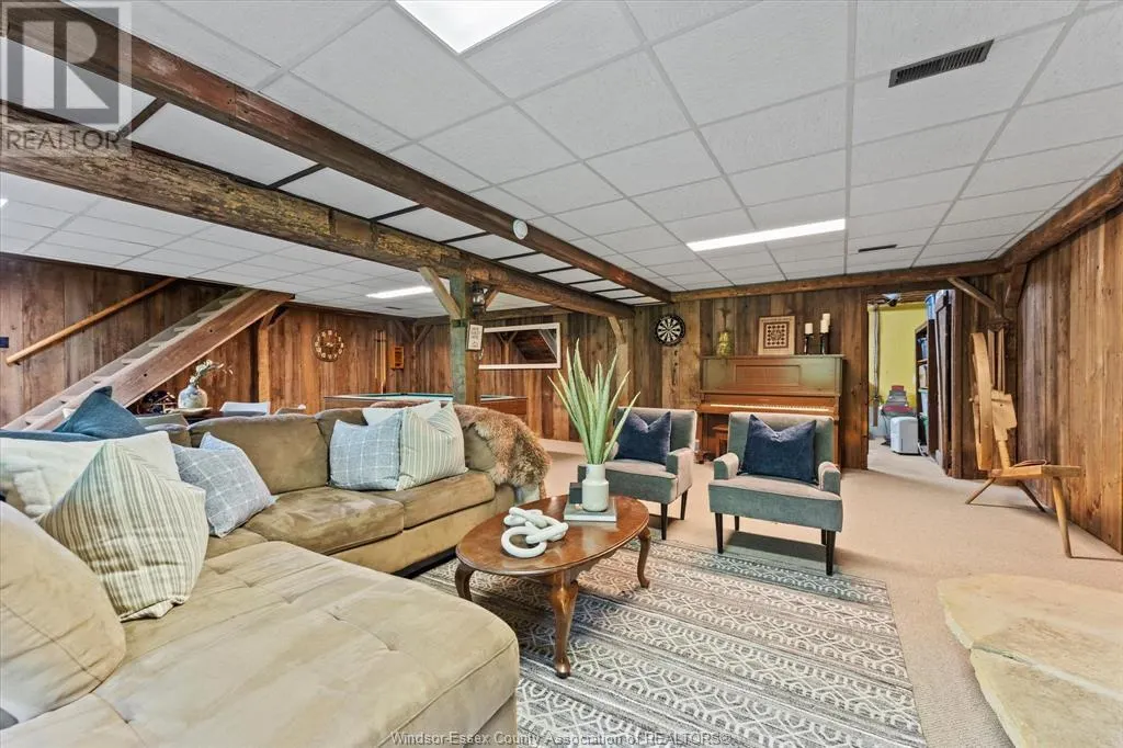 4755 4th Concession