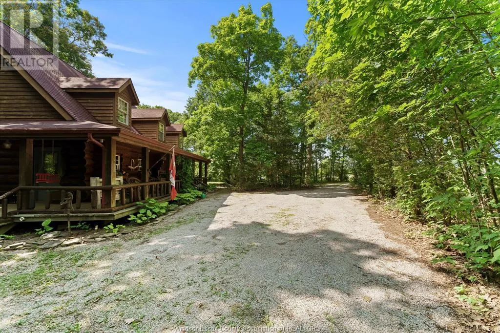 4755 4th Concession