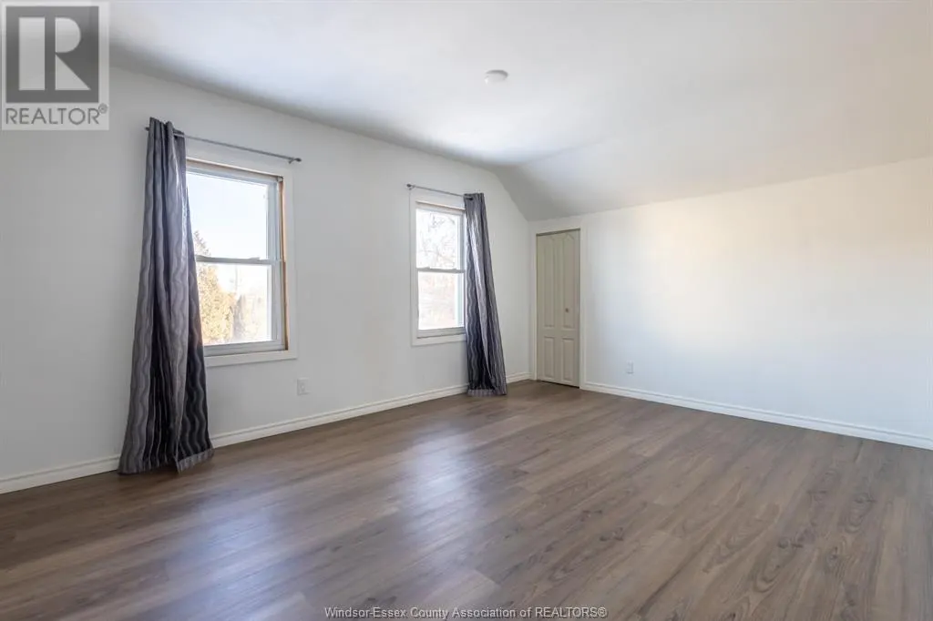 1695 DIVISION ROAD North