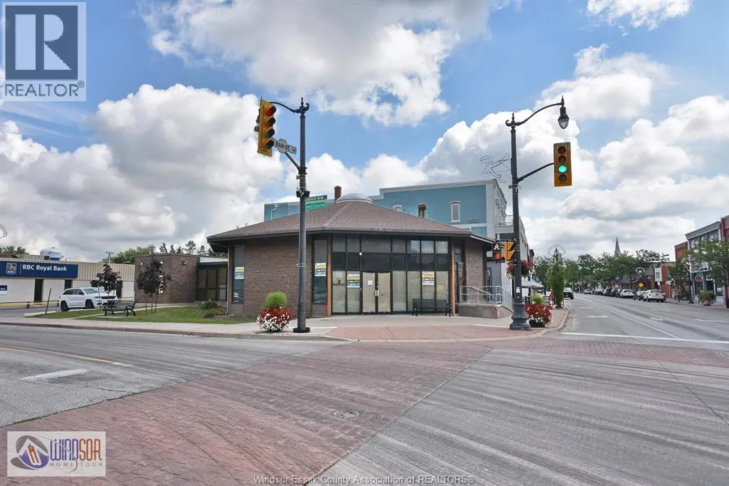 2 MAIN STREET East