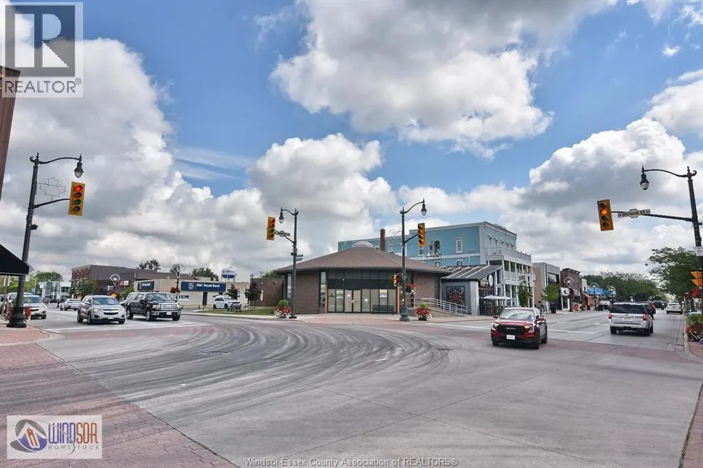 2 MAIN STREET East
