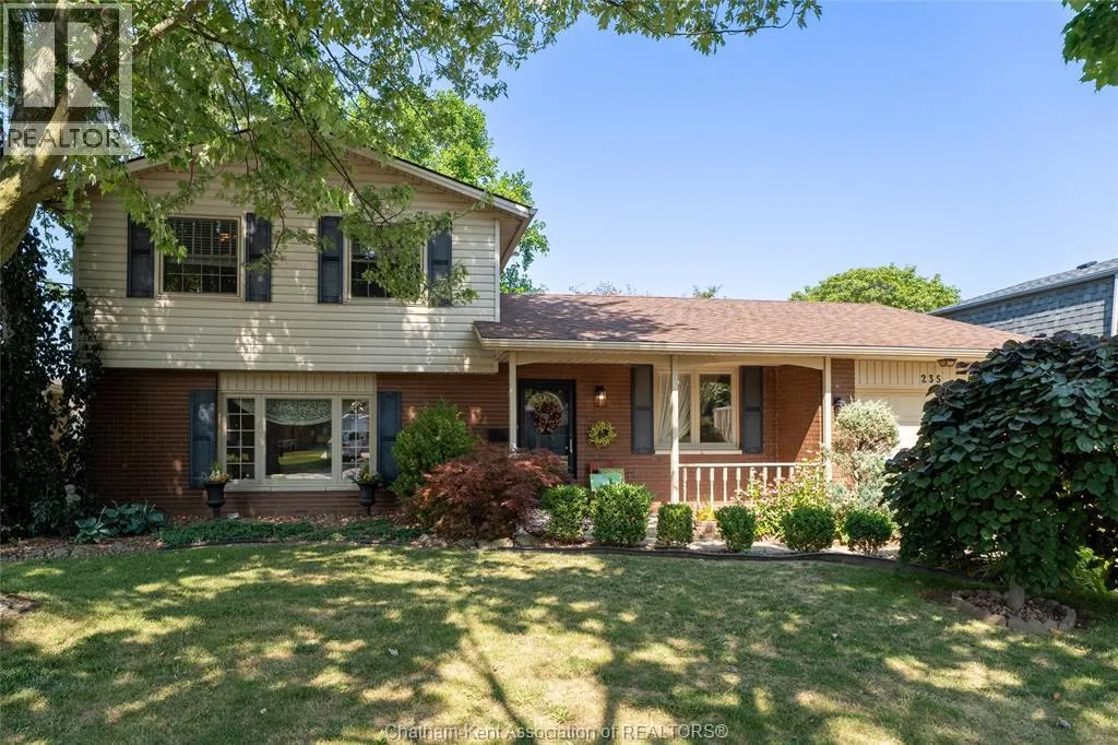 235 Merritt AVENUE