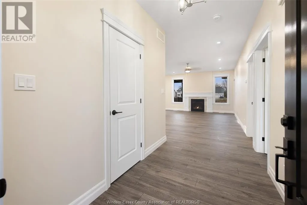 53 BELLEVIEW