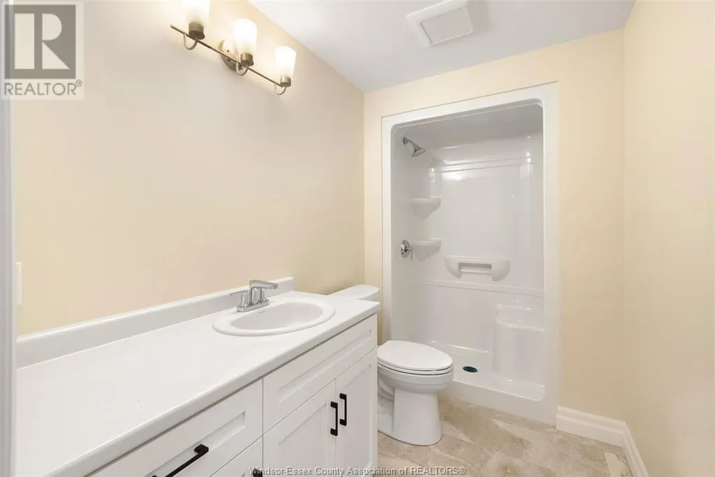 53 BELLEVIEW