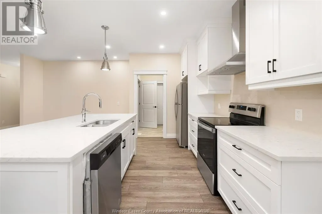53 BELLEVIEW