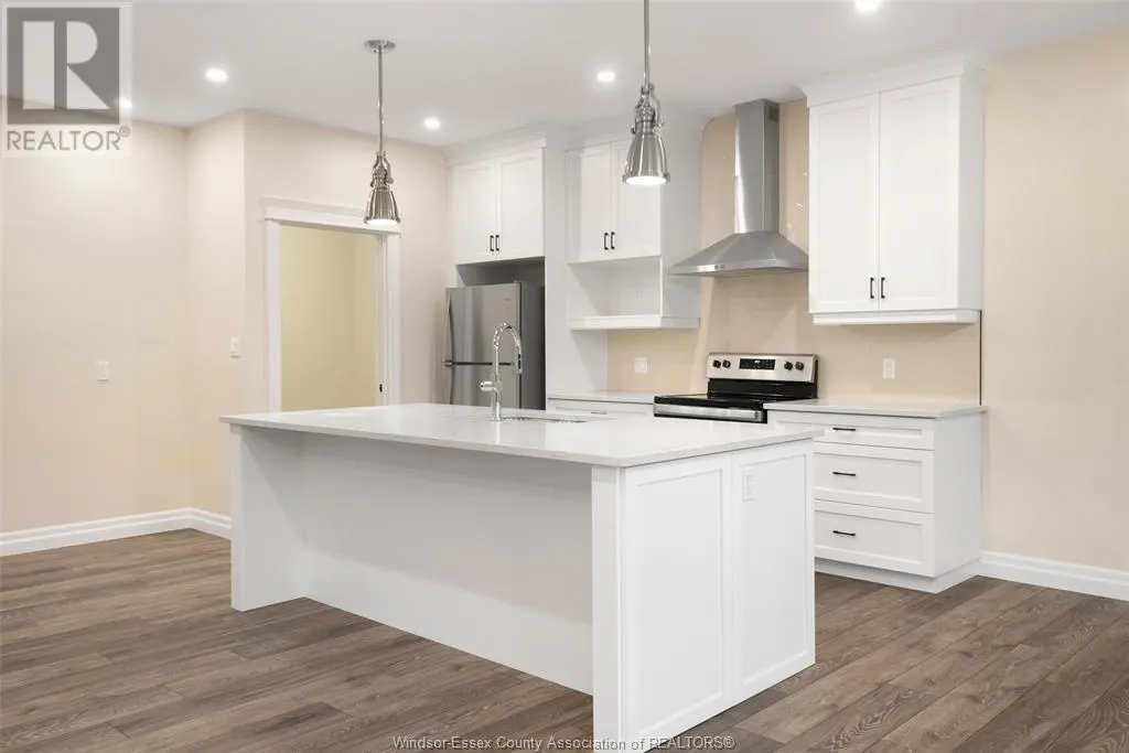 53 BELLEVIEW