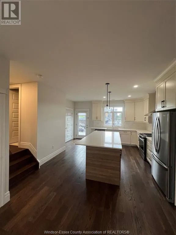 741 BROWNSTONE