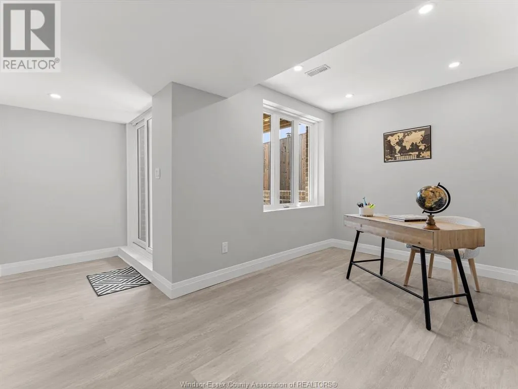 21 WOODLAND