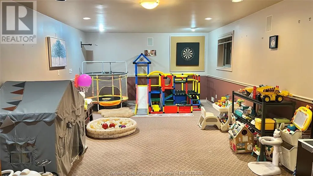 435 MENARD LANE
