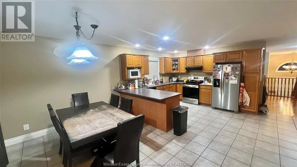 435 MENARD LANE