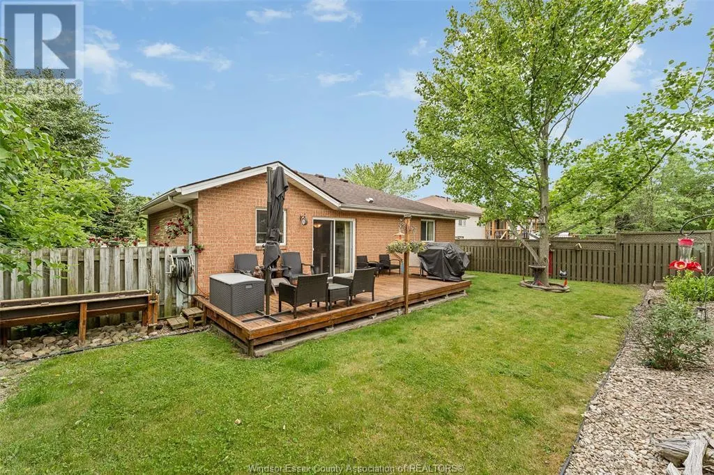 402 THORNRIDGE CRESCENT