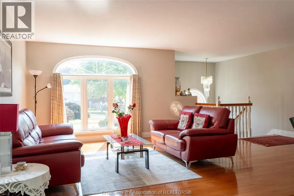 29 LaRose CRESCENT