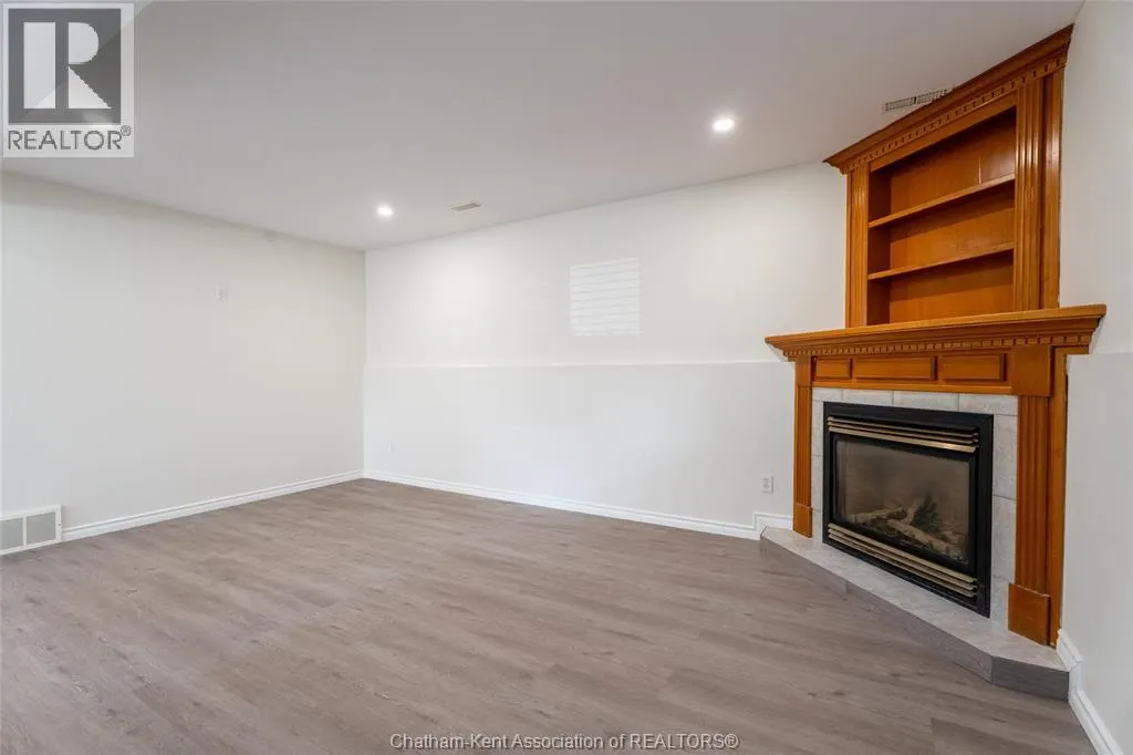 29 LaRose CRESCENT
