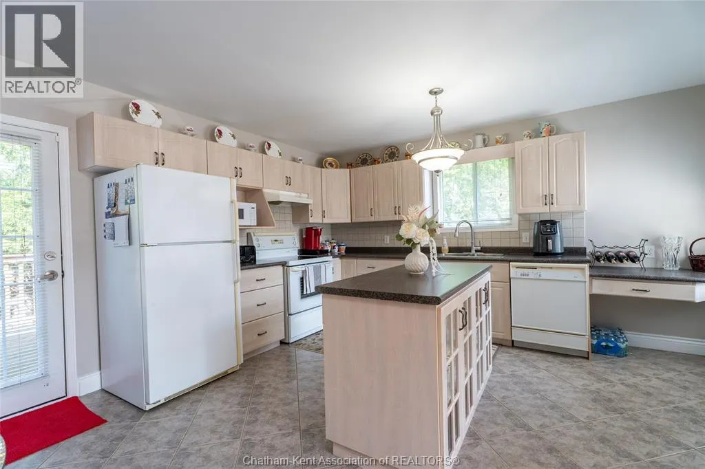 29 LaRose CRESCENT