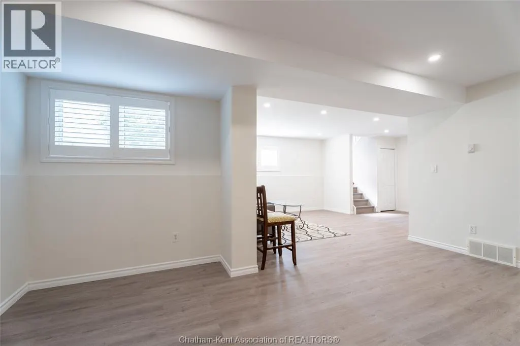 29 LaRose CRESCENT