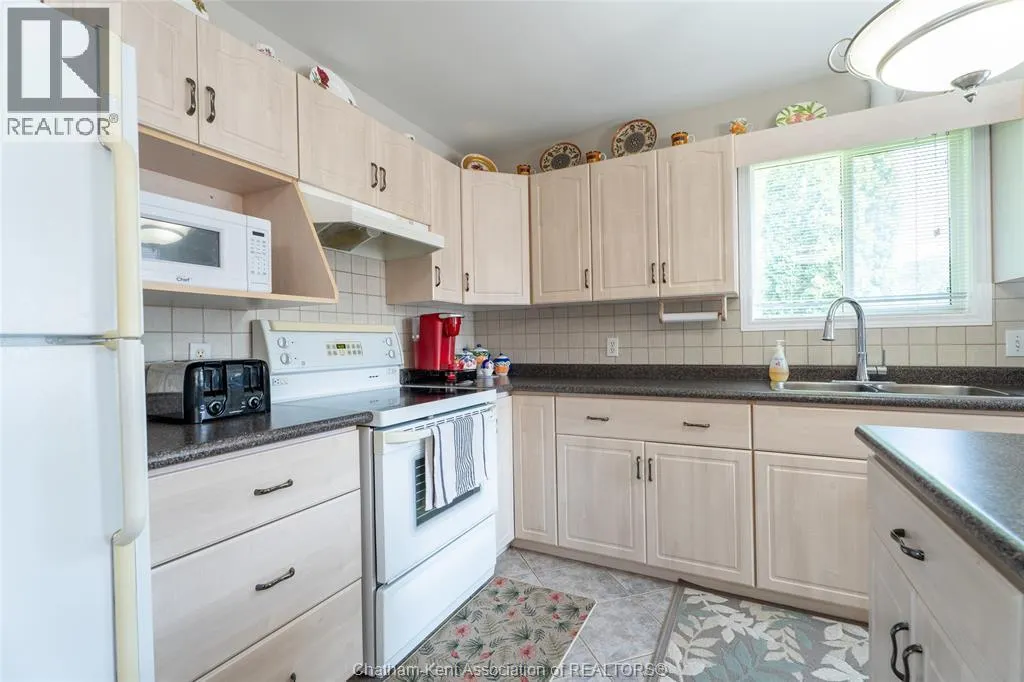 29 LaRose CRESCENT