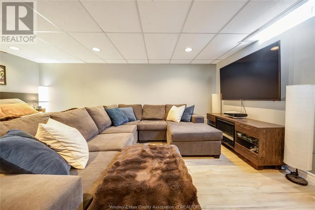 12227 CEDARWOOD DRIVE
