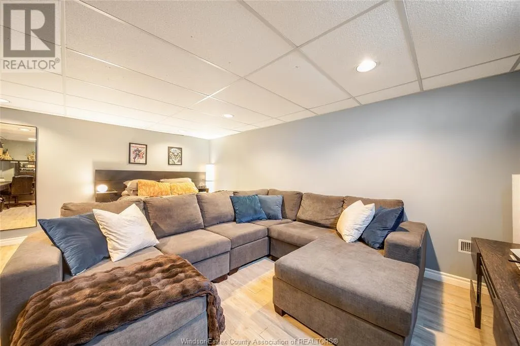 12227 CEDARWOOD DRIVE