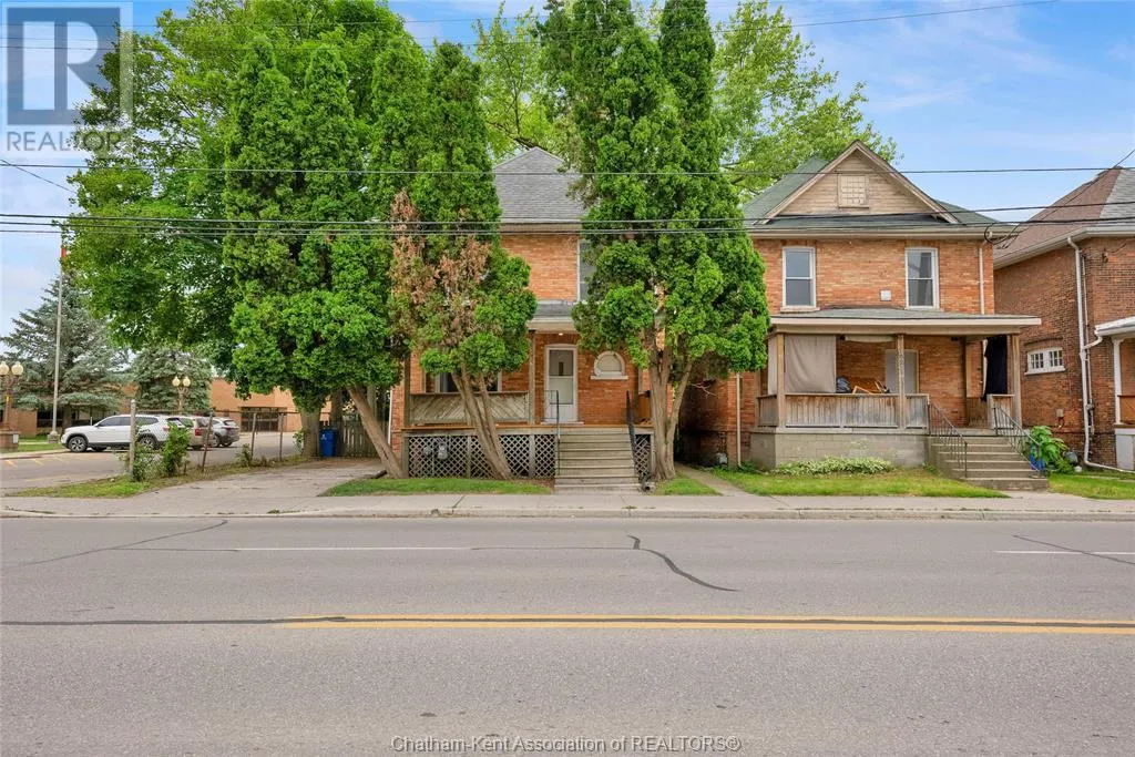 304 Queen STREET