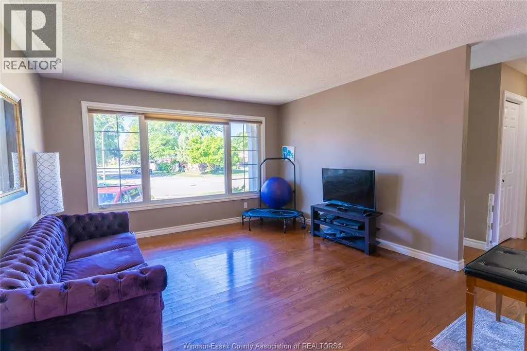 104 ARGYLE CRES