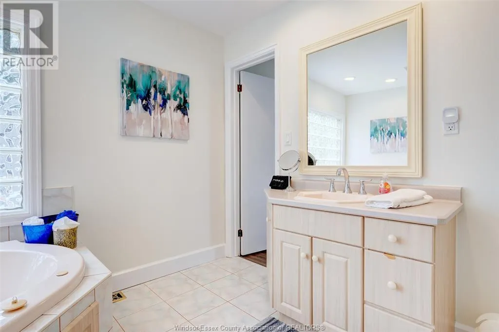 704 POINT PELEE DRIVE