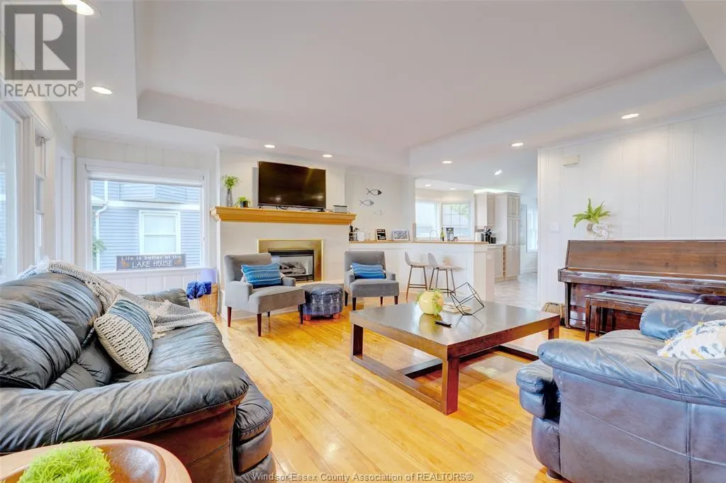 704 POINT PELEE DRIVE